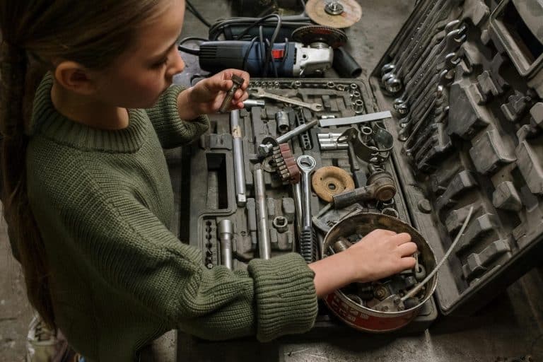 Car kits adding smart features to older vehicles