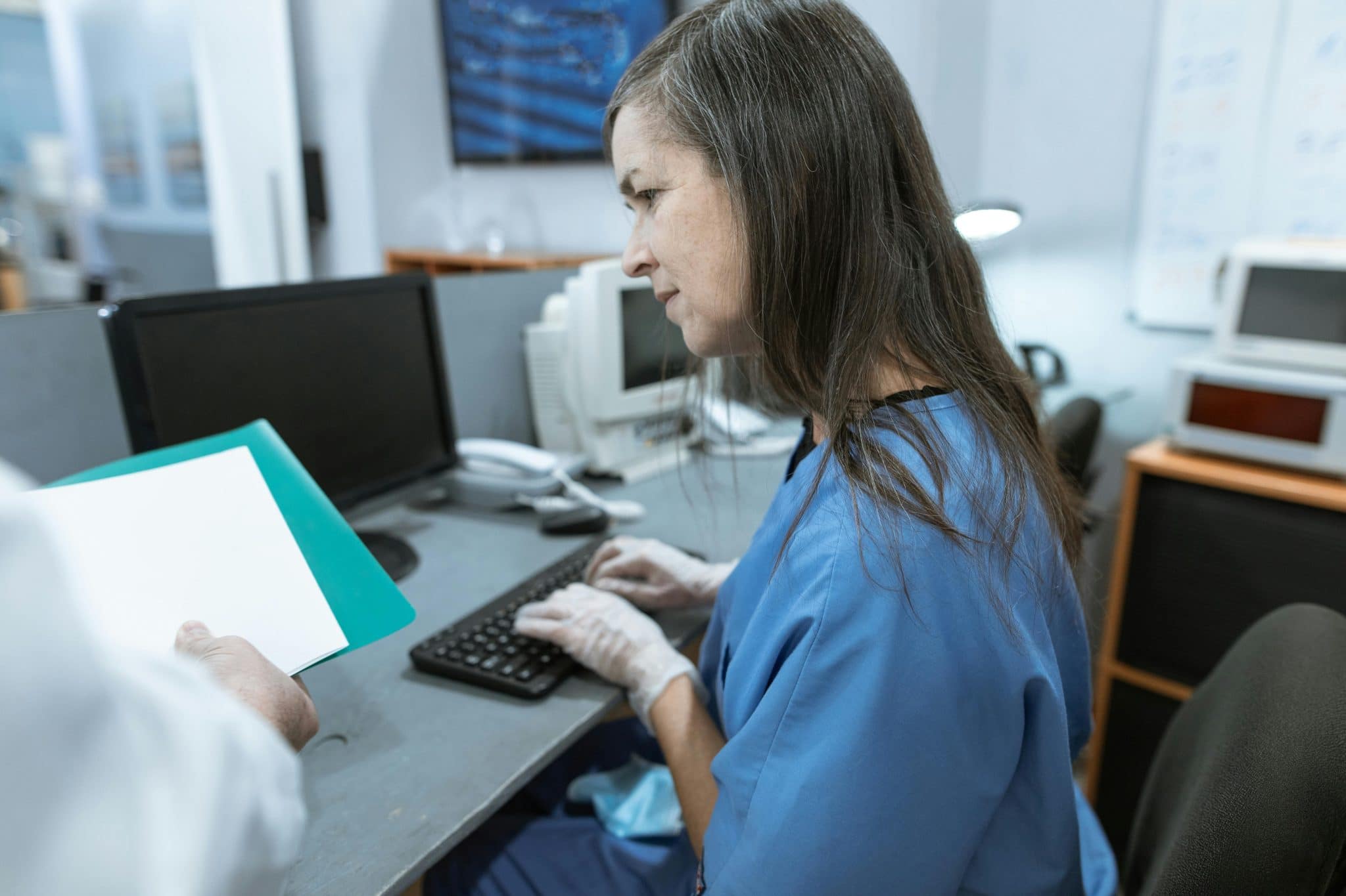Office Technology Integration Requires Comprehensive Staff Training